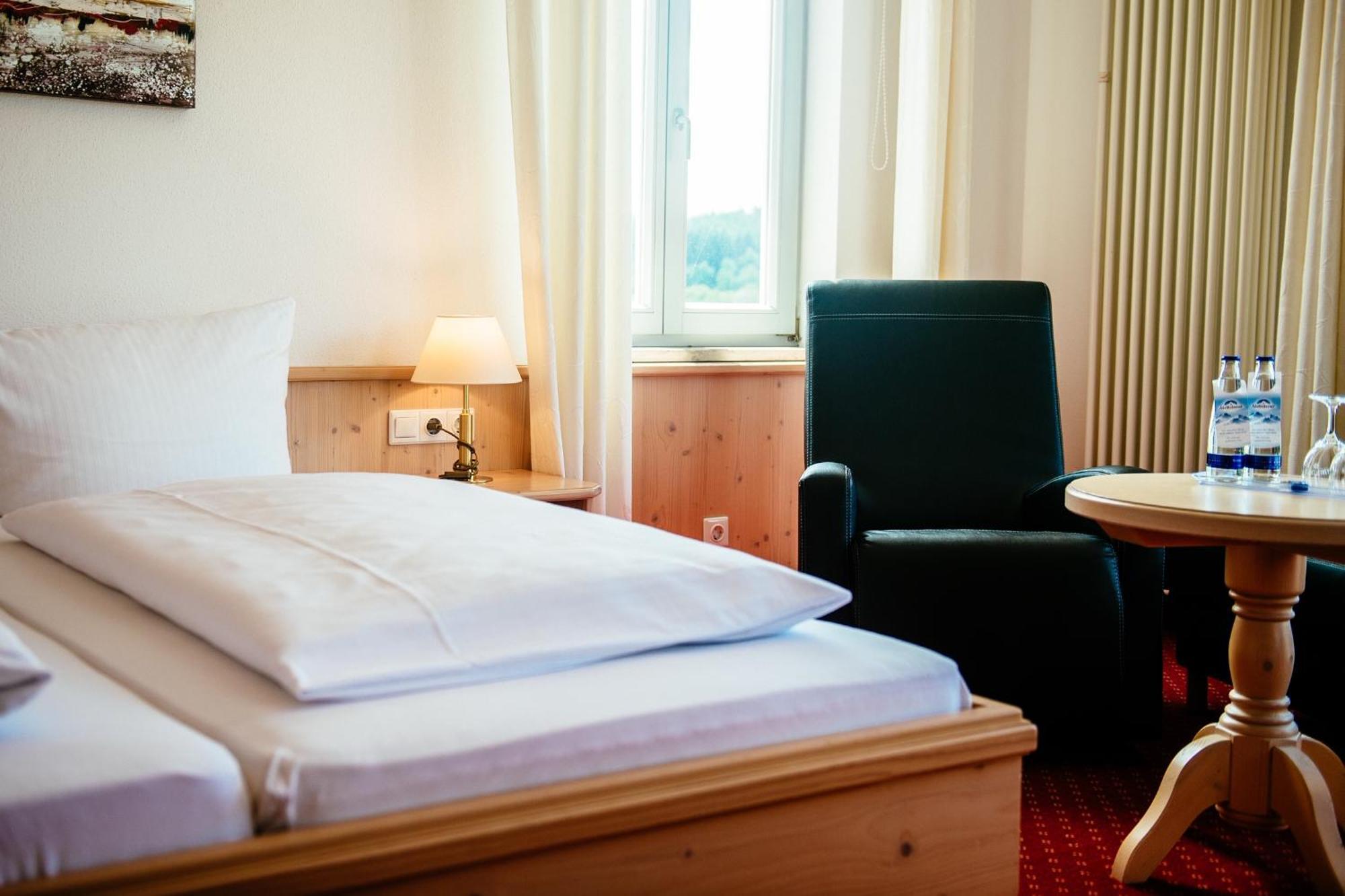 Deutenhof Hotel, Restaurant & Veranstaltung Bad Abbach Dış mekan fotoğraf